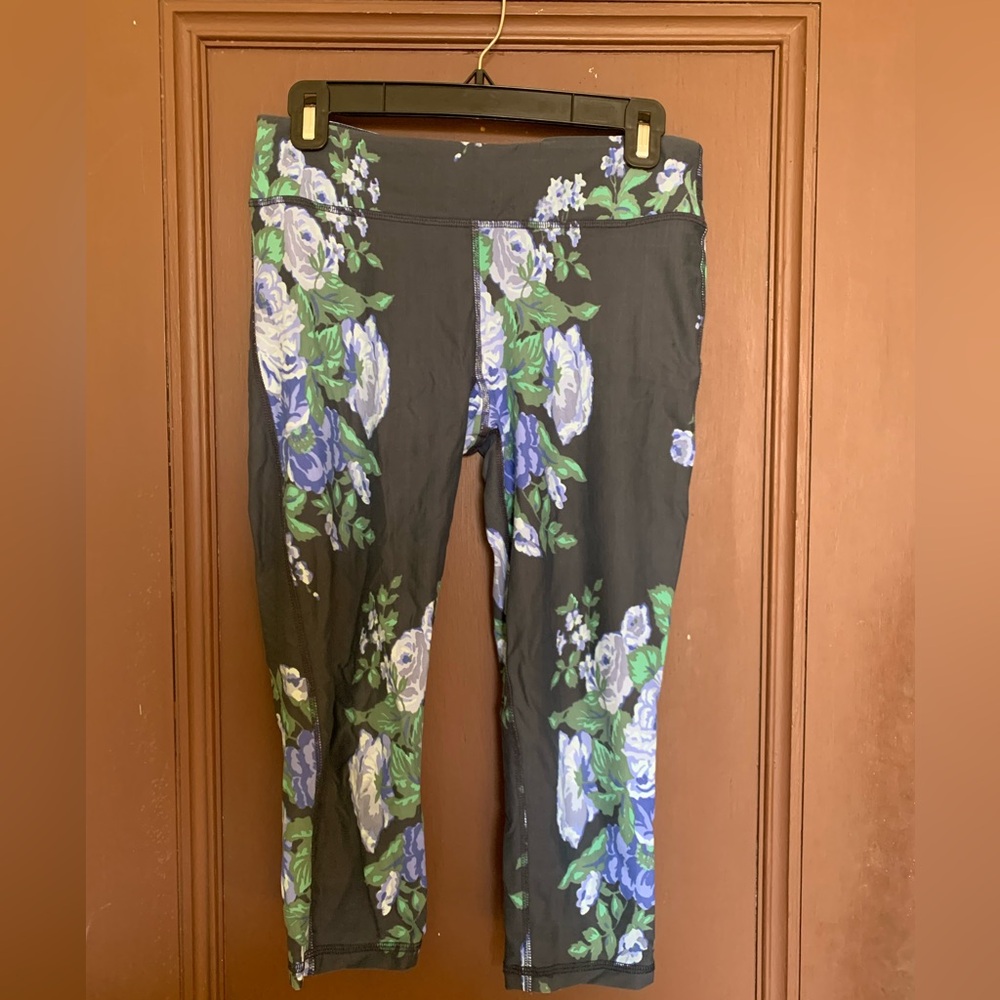 Albion Fit Floral Crop Legging